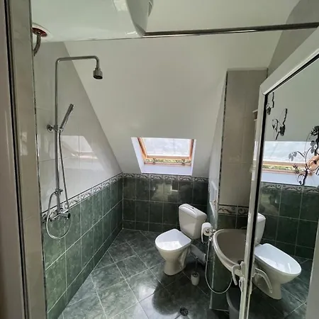 Happy 2 ブルガス