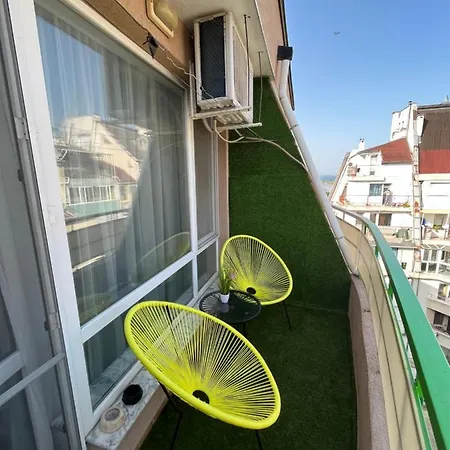 Happy 2 דירה בורגאס